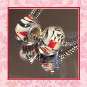 🍒NEW 2PC BEAD CHARM GEMS BLACK WHITE DIY RED